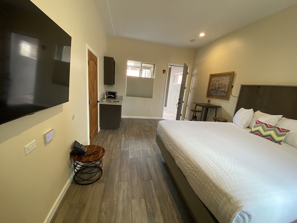Sedona Village Lodge - photo 17
