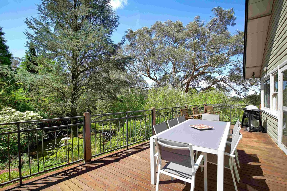 The Nineteenth in Blackheath, Australia