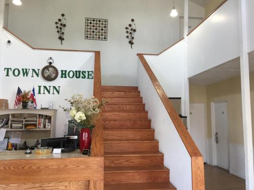 Town House Inn - photo 33
