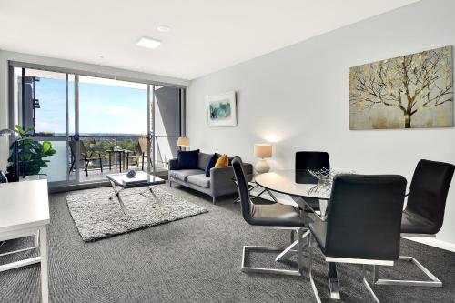 North Sydney Large Two Bedroom MIL2302 — 4-Star Luxury Hotel in Sydney, Australia