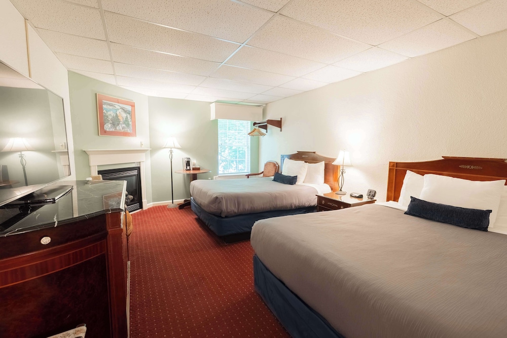 Fireside Inn & Suites Bangor - photo 31