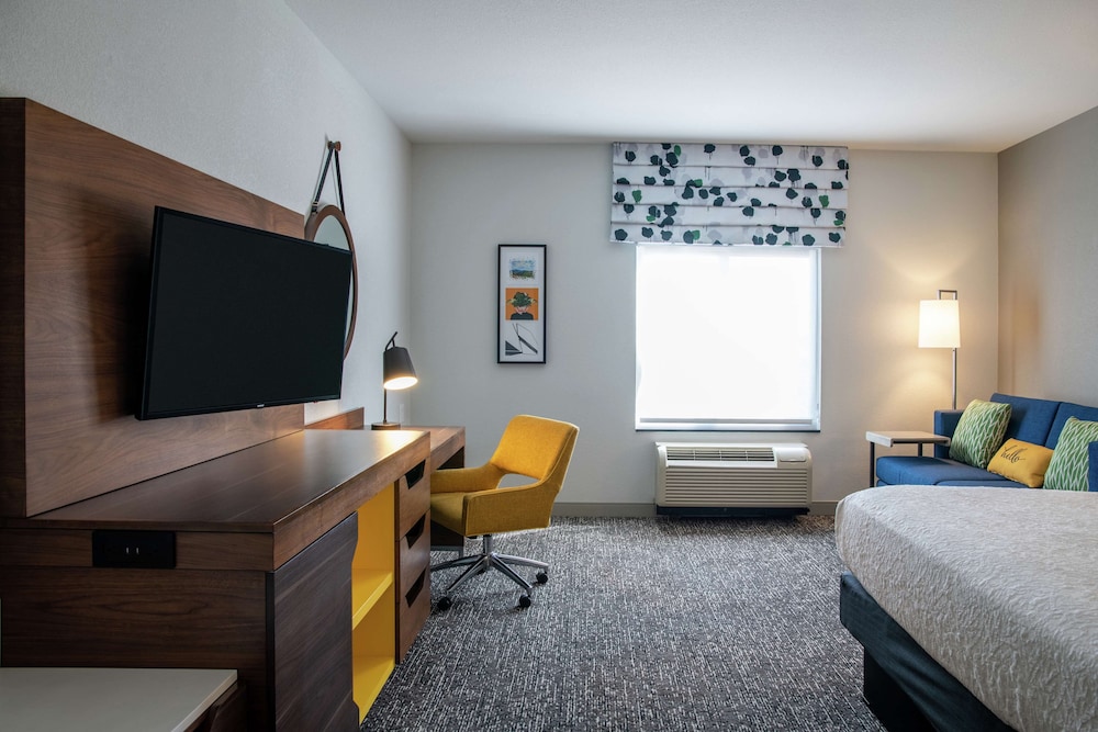 Hampton Inn & Suites Los Angeles Sherman Oaks - photo 32