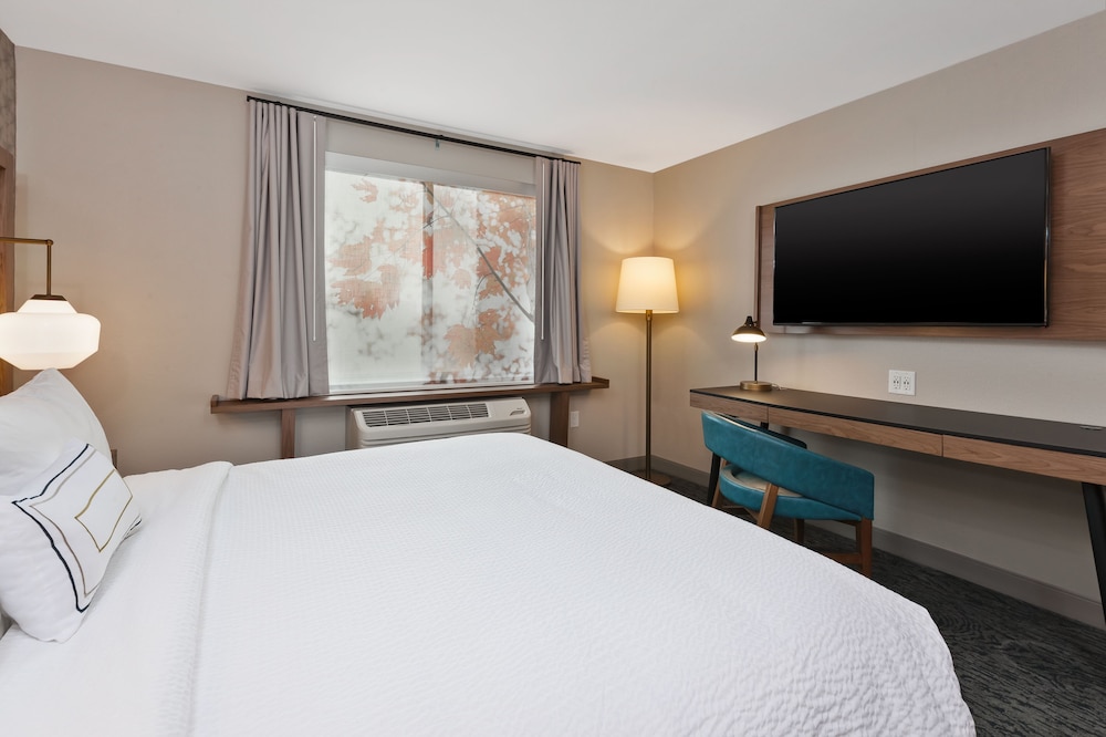 Fairfield Inn & Suites by Marriott Kalamazoo - photo 4