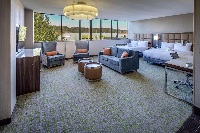 DoubleTree by Hilton Huntington - photo 59
