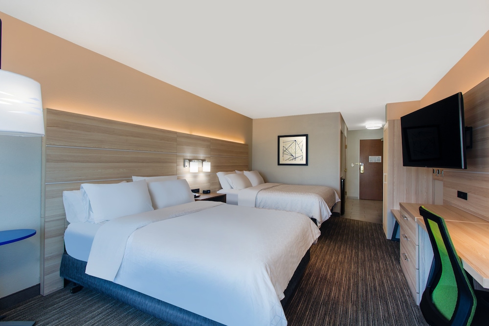 Holiday Inn Express Hotel & Suites Lewisburg by IHG - photo 8