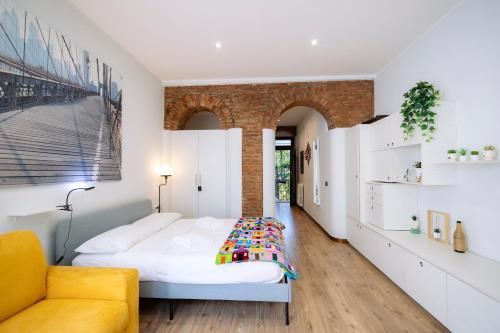 tHE Red Bricks Home San Babila Area — 4-Star Luxury Hotel in Milan, Italy