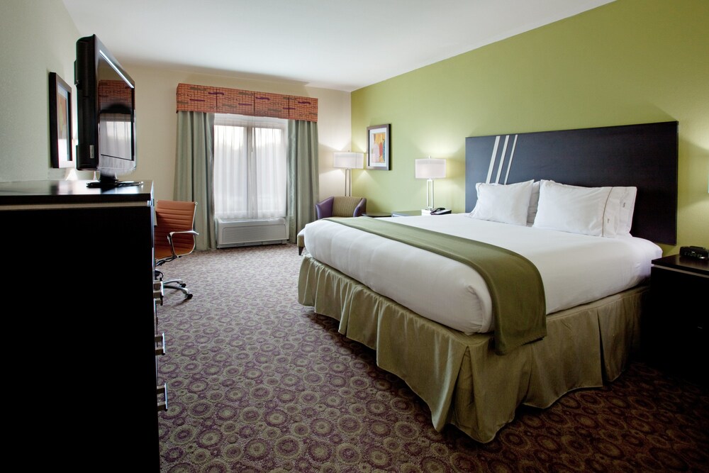 Holiday Inn Express & Suites Clemson by IHG - photo 21