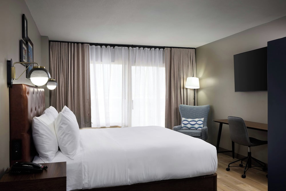 Four Points by Sheraton Englewood - photo 7