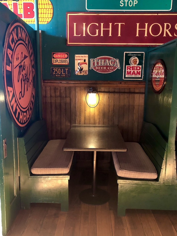 Rogues Harbor Inn - photo 49