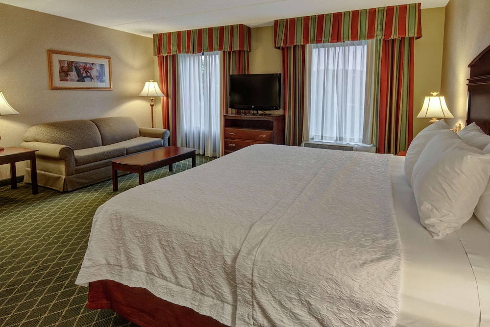 Hampton Inn Cambridge - photo 23