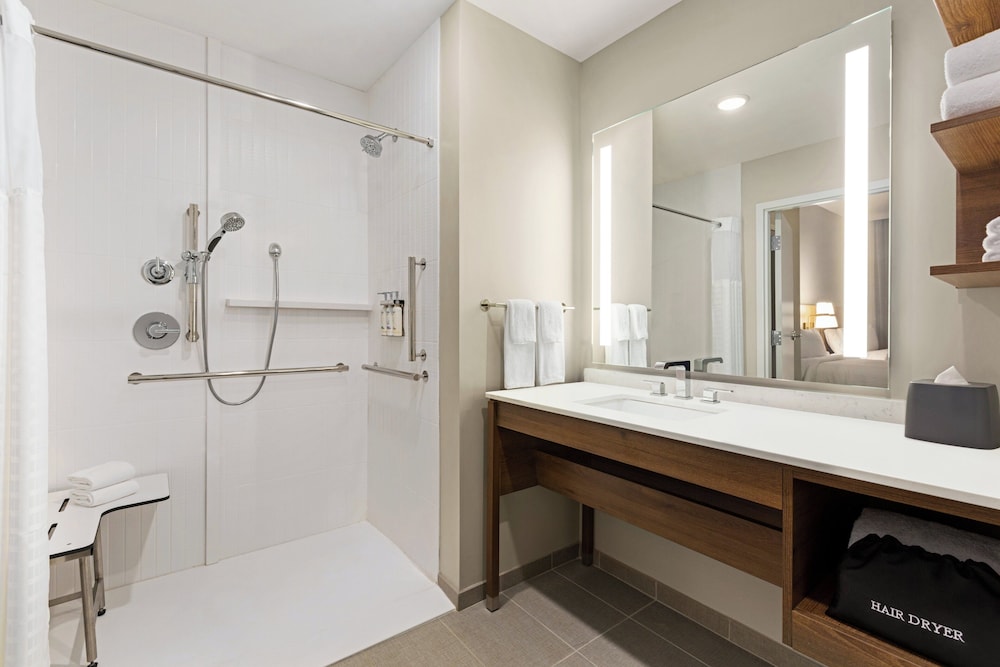 Staybridge Suites Clermont Southeast - photo 3
