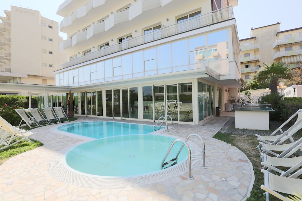Hotel King - carbon neutral hotel in Cervia