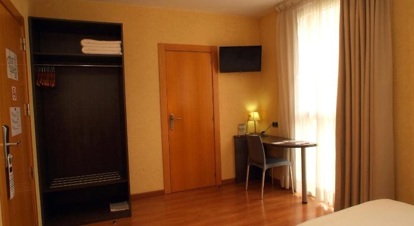 Hotel 1948 Manresa — Manresa — photo 2