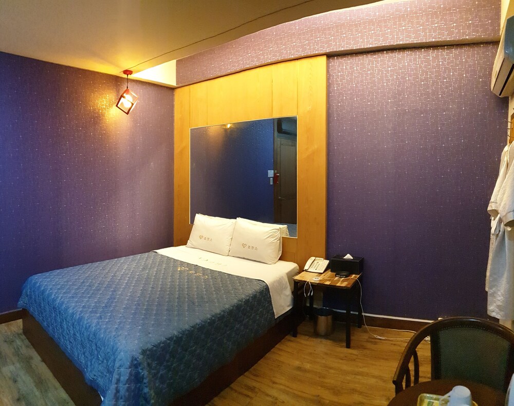 Romance Motel in Waegwan, South Korea