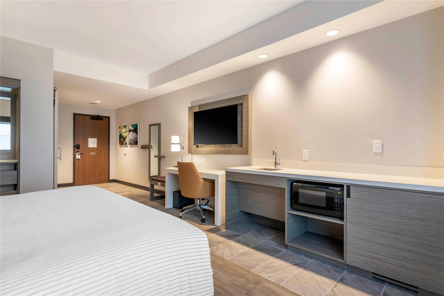 Cambria Hotel Lake Placid Lakeside Resort - photo 39