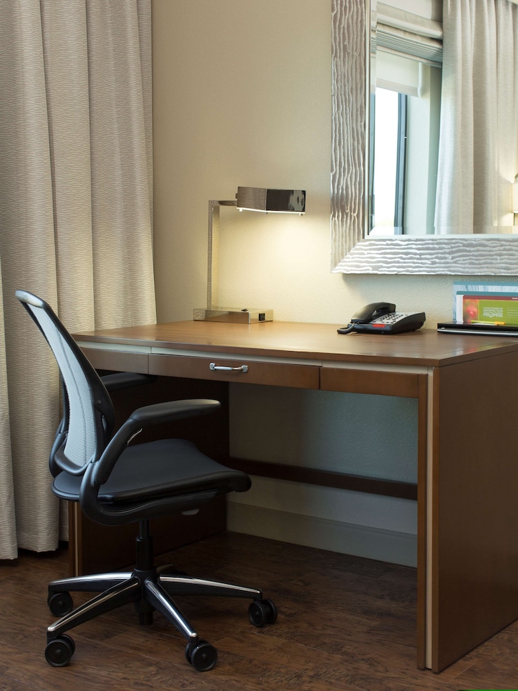 Hilton Garden Inn Longview - photo 25
