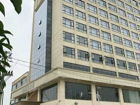 Century Bojun Hotel - carbon neutral hotel in Yuping