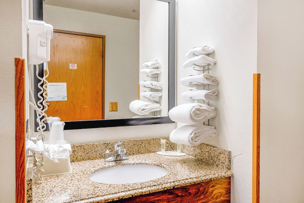 Super Sleep Inn By OYO I 80 Princeton - photo 37