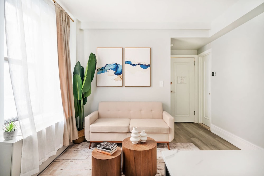 73 308 New 1Br 1Bth Uws Doorman Gym — 4-Star Luxury Hotel in New York City, United States