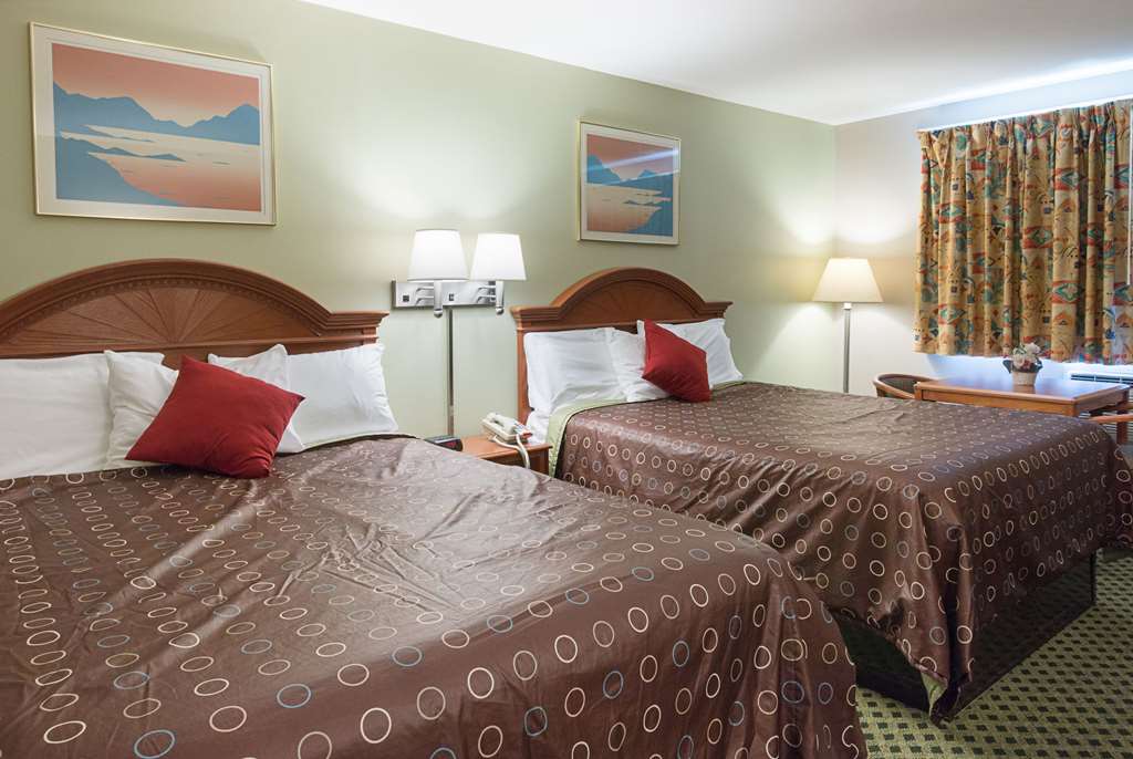 Rodeway Inn Milford I 84 - photo 13