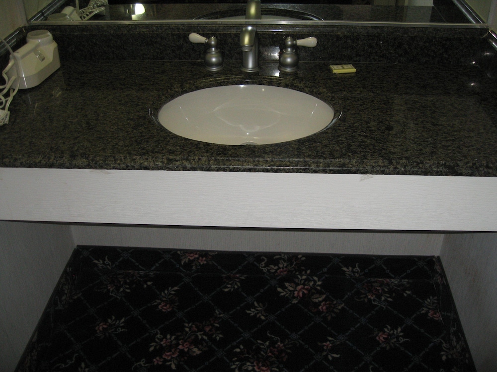 Royal Inn Motel Long Beach - photo 28
