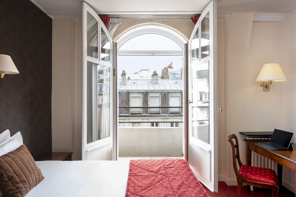 Abaca Messidor by Happyculture - carbon neutral hotel in Paris