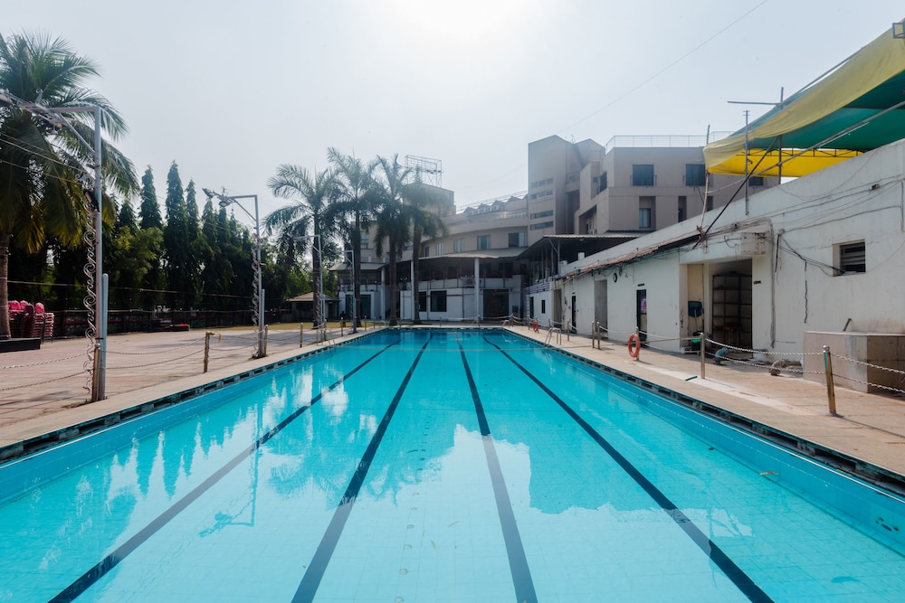 OYO 26750 Vashi Gymkhana — hotel in Navi Mumbai