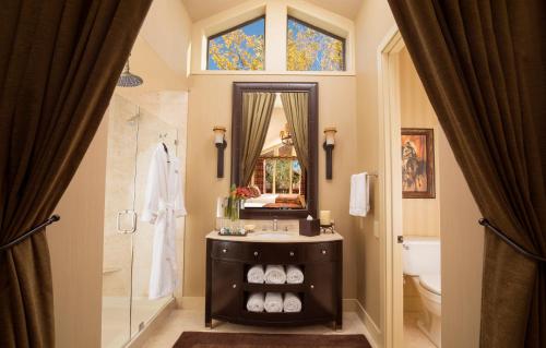 Rustic Inn Creekside - photo 13