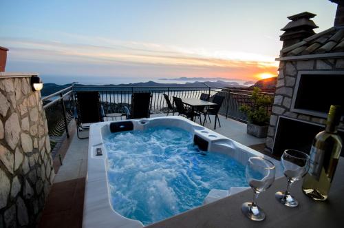Village house Kate Dubravica — 4-Star Luxury Hotel in Dubravica, Croatia