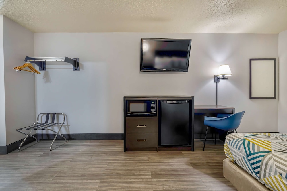 Motel 6 Stuart IA - photo 13