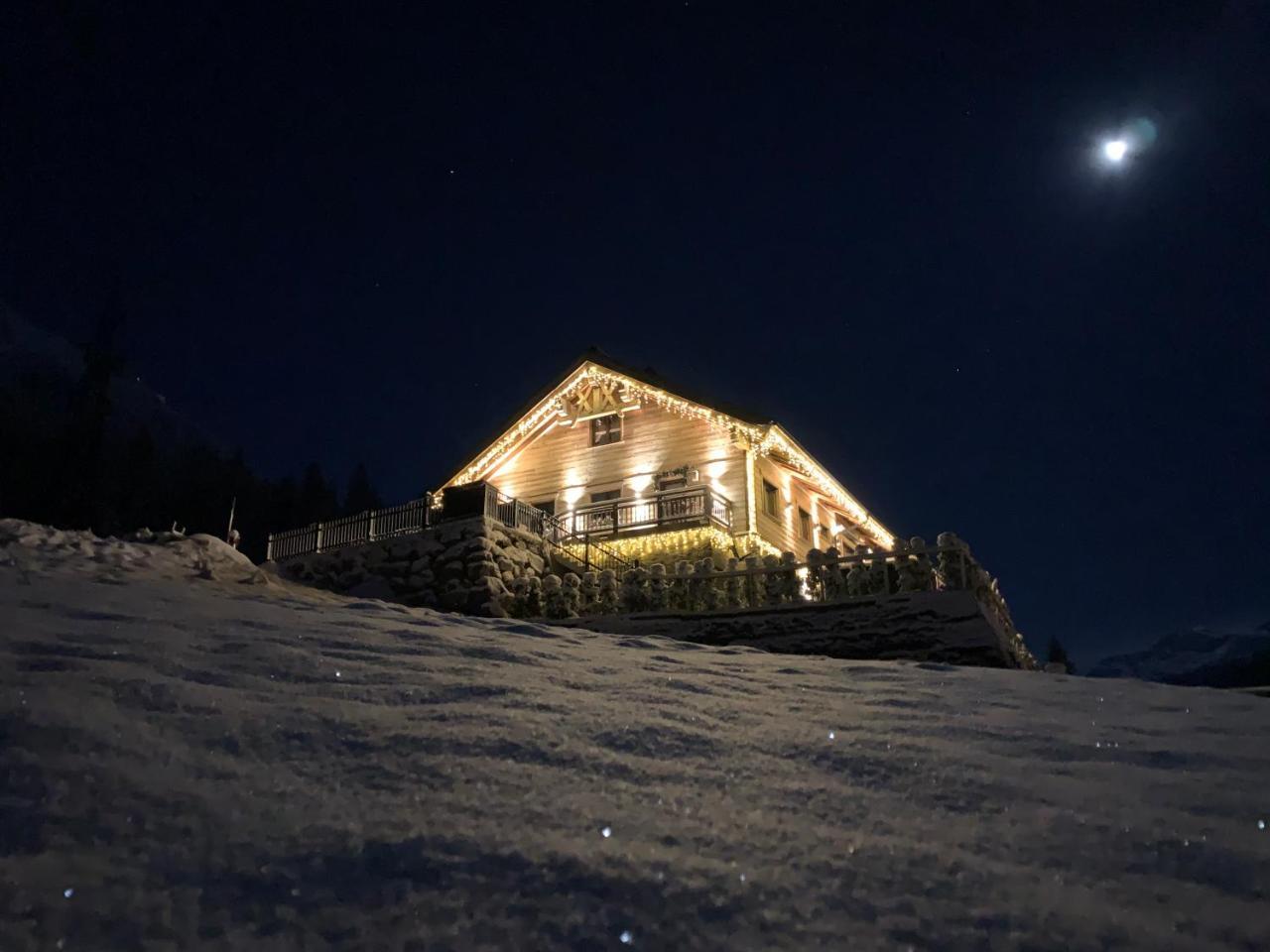 Alpenburg Bergparadies Apartments — 4-Star Luxury Hotel in Dalaas, Austria