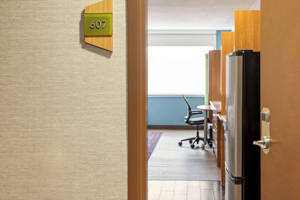 Home2 Suites by Hilton Albuquerque Downtown University - photo 23
