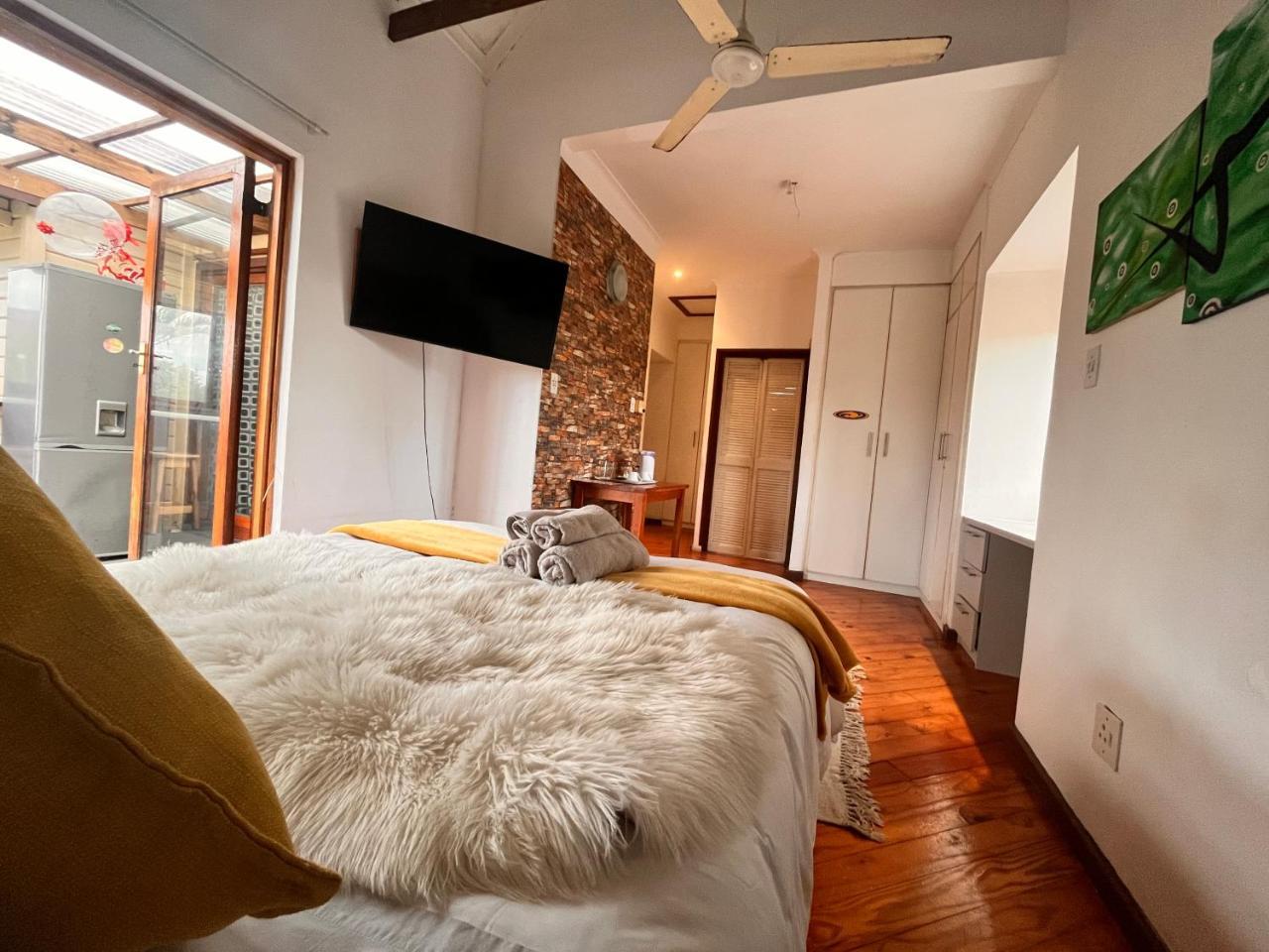 The Wood House — 4-Star Luxury Hotel in Empangeni, South Africa
