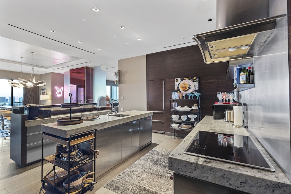 StripViewSuites at Palms Place Penthouses - photo 87