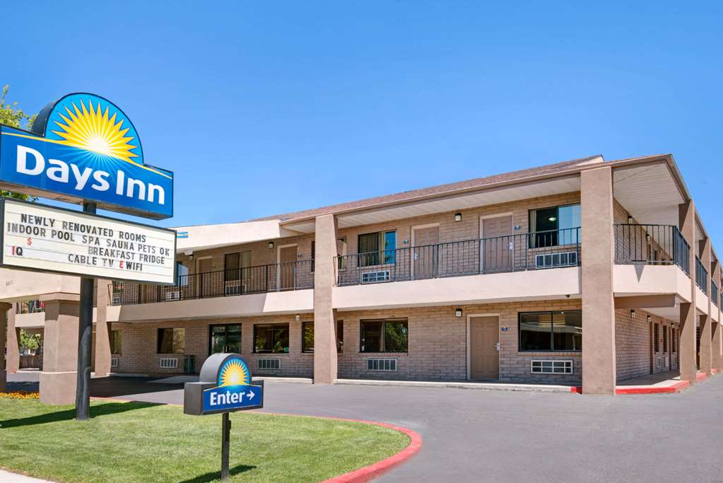 Days Inn & Suites by Wyndham Albuquerque West - photo 13