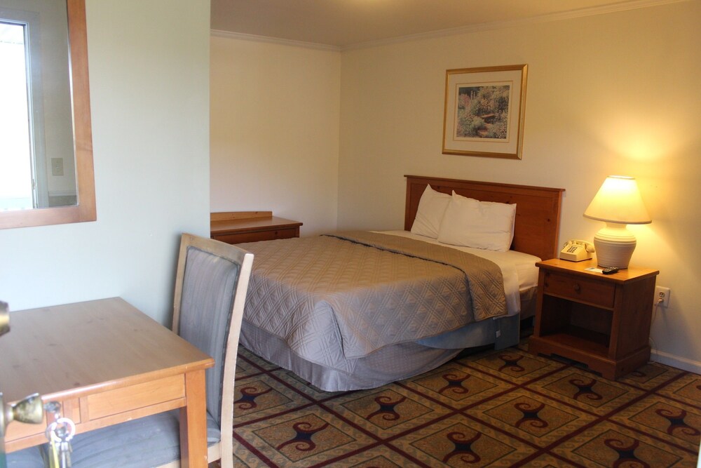 Berkshire Travel Lodge - photo 9