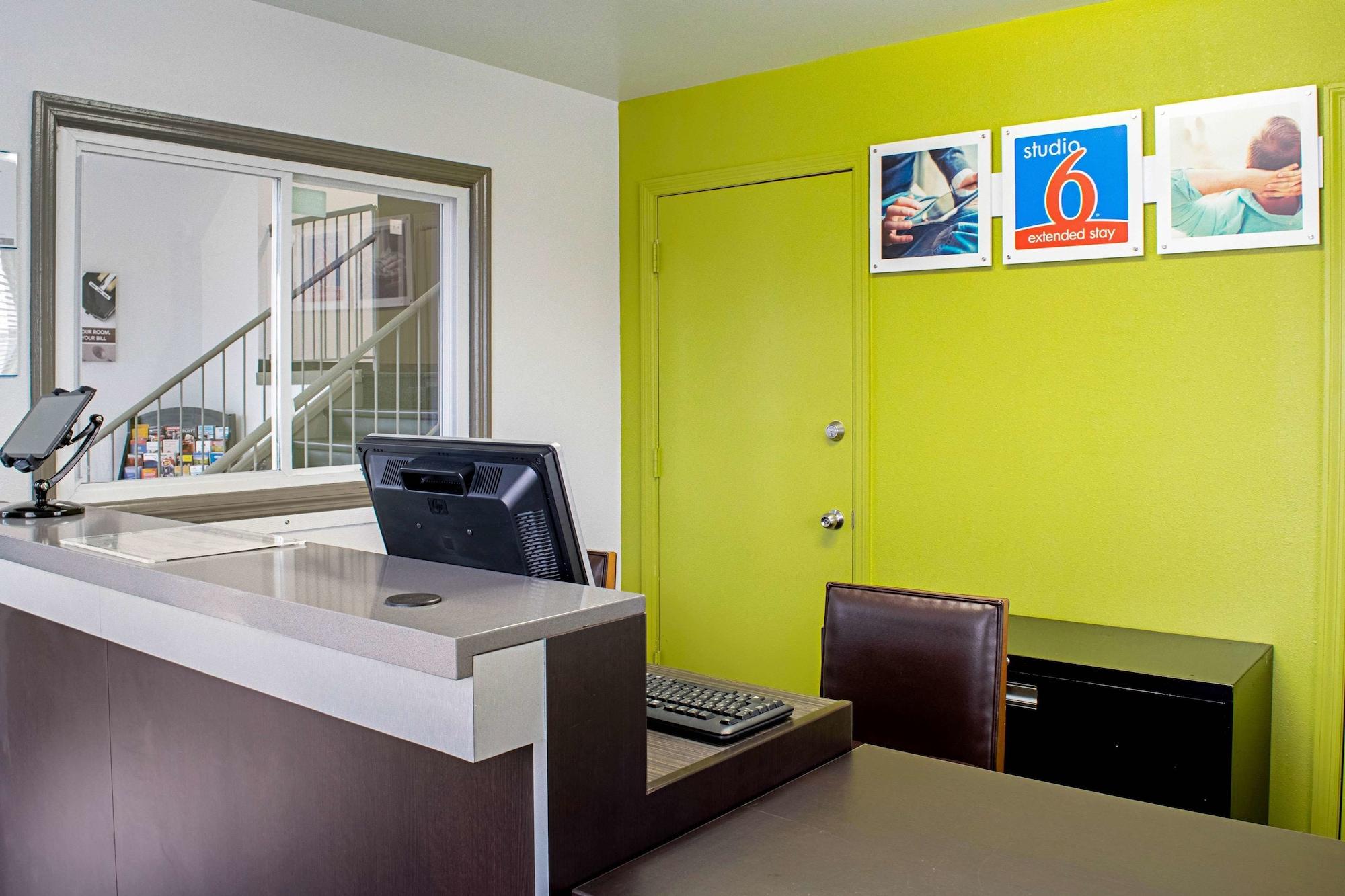 Welcome Suites Springdale - photo 27