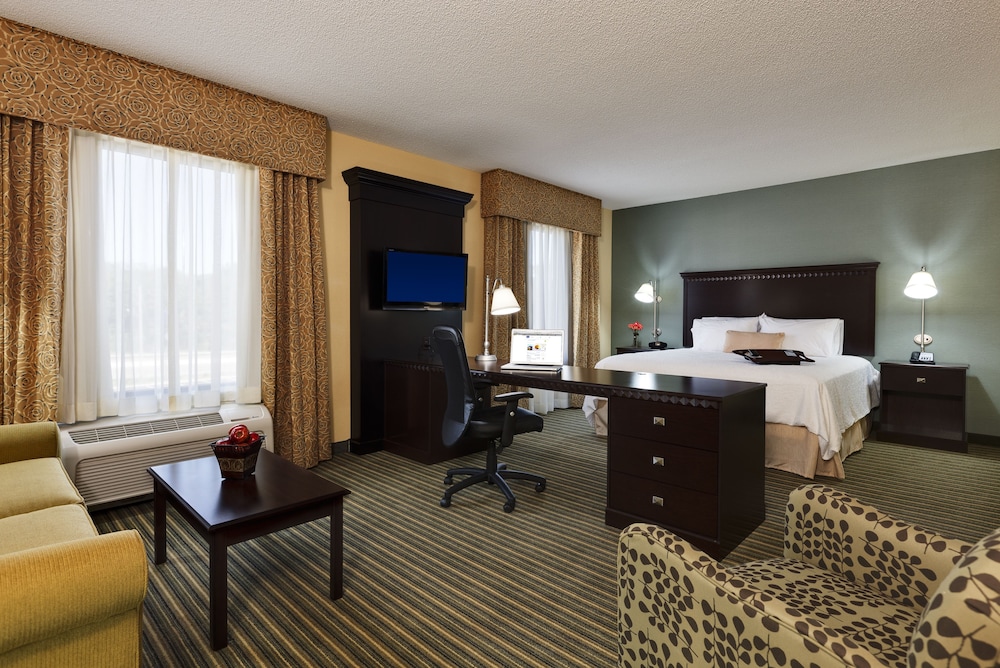 Hampton Inn & Suites Mahwah - photo 4