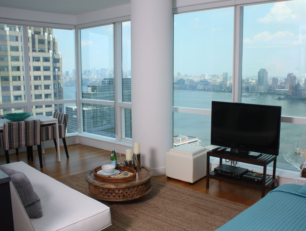 Dharma Home Suites JC at Paulus Hook - photo 22