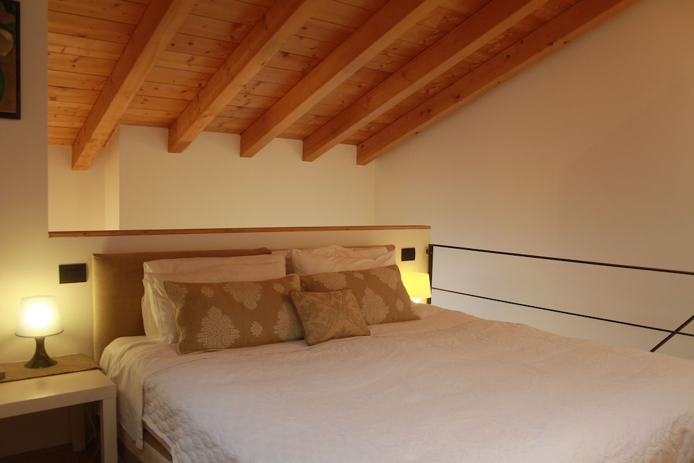 Lisander Bed & Breakfast — Seregno — photo 3