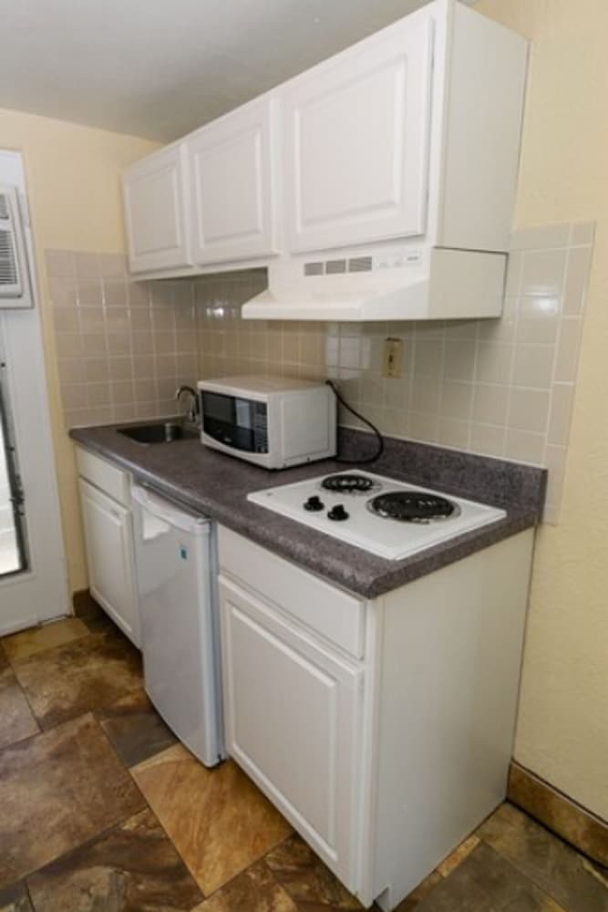 Aztec Motel - photo 24