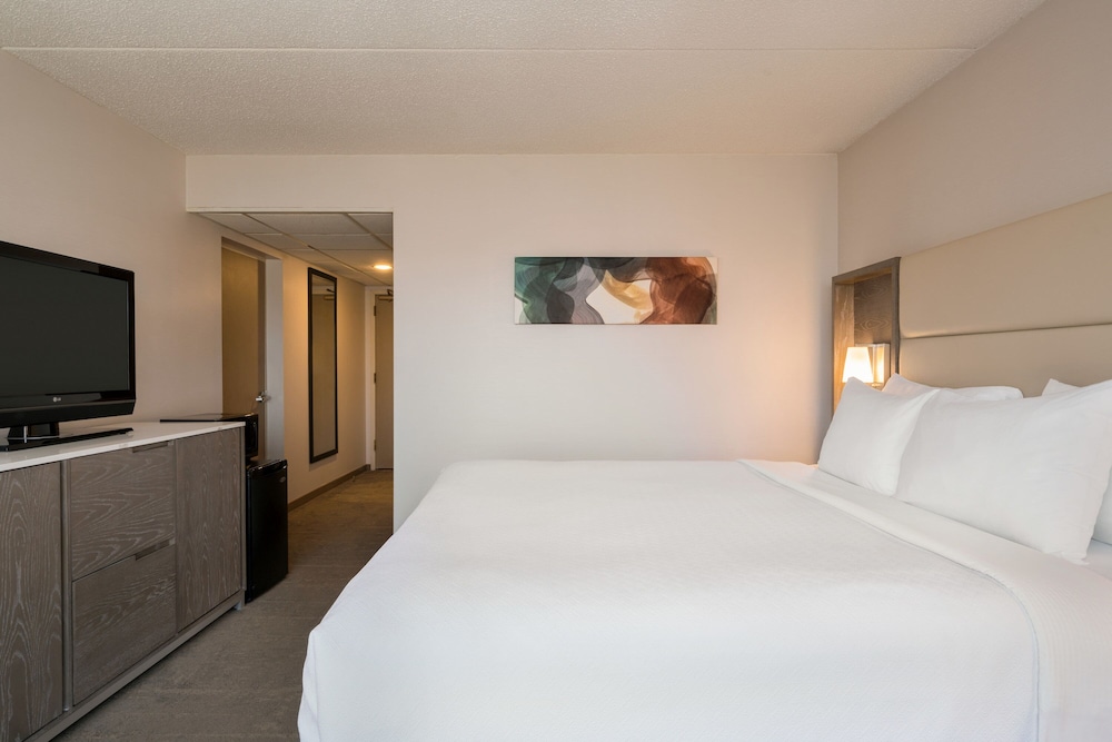 Crowne Plaza Englewood by IHG - photo 7