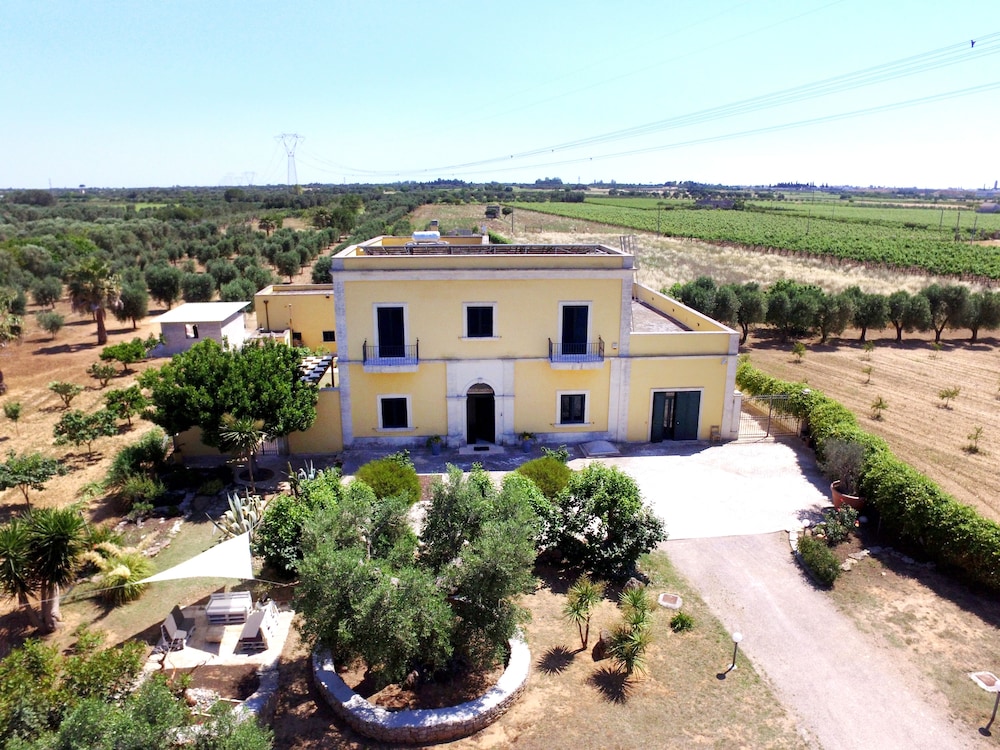 Casolare I Tre Ulivi — hotel in Salice Salentino