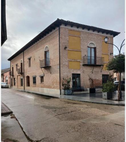 Hotel Restaurante Dona Elvira — Nava Del Rey