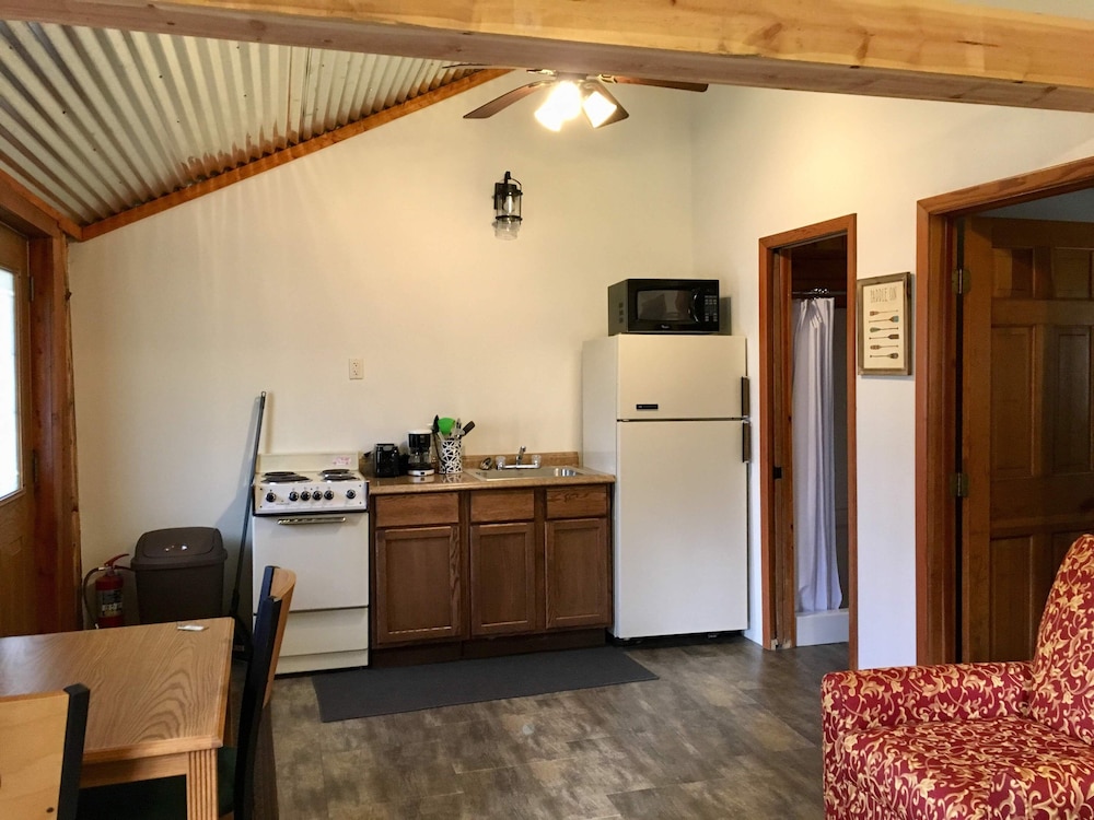 Hanging Horn Lakeside Resort - photo 45