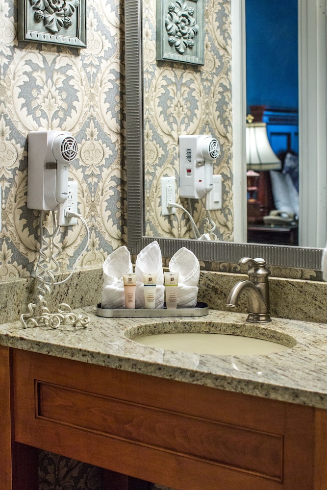 East Bay Inn Historic Inns of Savannah Collection - photo 51
