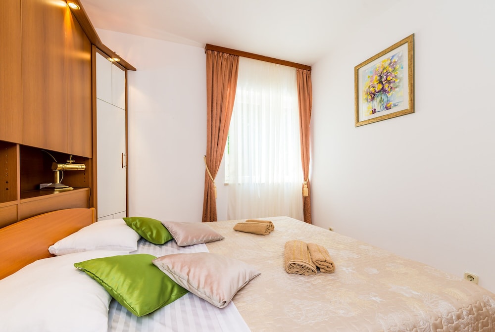 Apartment Valonija