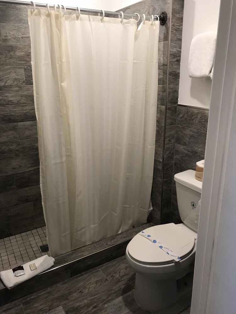 Best Ontario Inn - photo 11