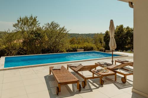 Casa Cavi Istria — 4-Star Luxury Hotel in Oprtalj, Croatia