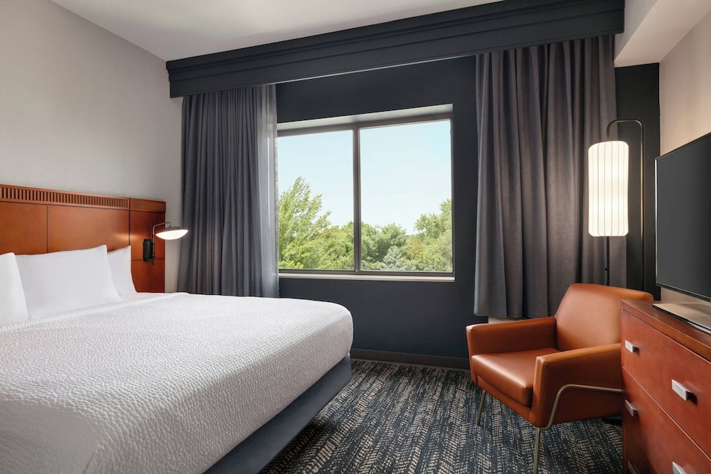 Courtyard by Marriott Lancaster - photo 15